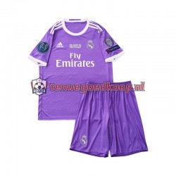 Uit Retro Tenue van Real Madrid 2016 Kind 2-13 jaar Korte Mouw